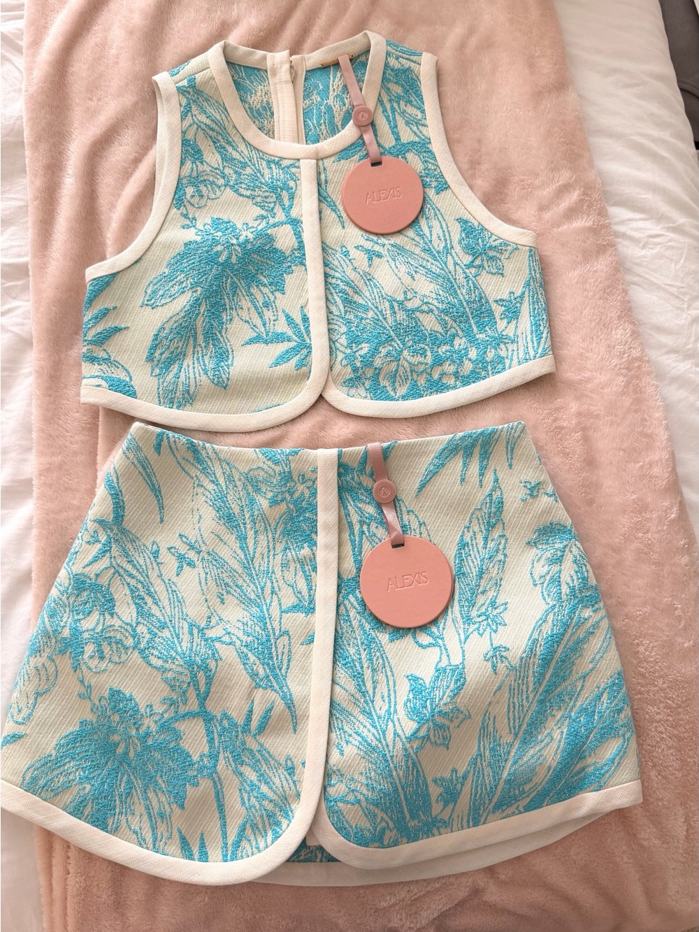 Alexis Set - Size Small - Brand New With Tags - Picture 1 of 4